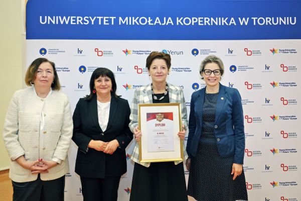 Gala Perspektyw Licea i Technika (Collegium Humanisticum, 15.04.2026) [fot. Andrzej Romański] Kliknij, aby powiększyć zdjęcie