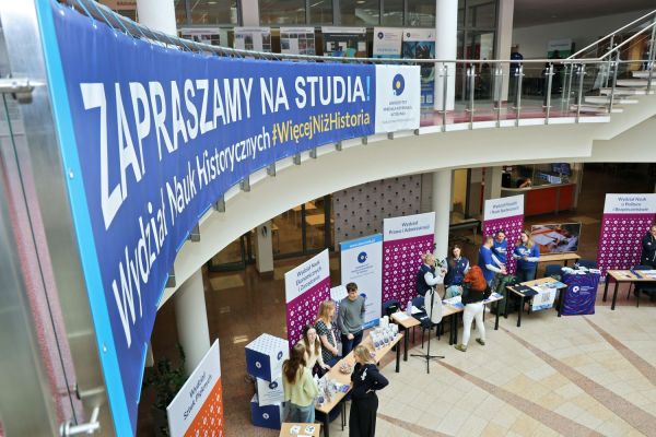 Gala Perspektyw Licea i Technika (Collegium Humanisticum, 15.04.2026) [fot. Andrzej Romański] Kliknij, aby powiększyć zdjęcie