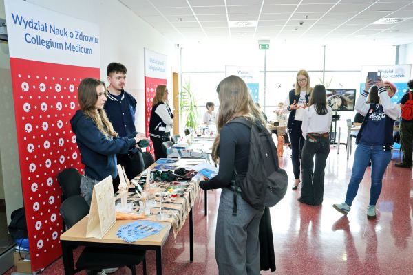 Gala Perspektyw Licea i Technika (Collegium Humanisticum, 15.04.2026) [fot. Andrzej Romański] Kliknij, aby powiększyć zdjęcie