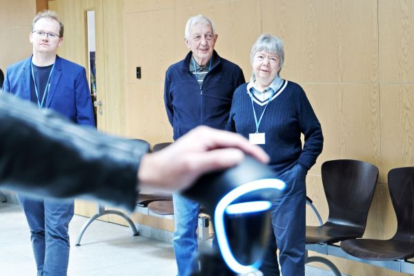 Robot humanoidalny Gienek na UMK (15.04.2026)  [fot. Andrzej Romański] Kliknij, aby powiększyć zdjęcie