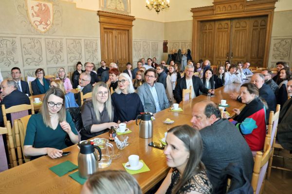 Wręczenie Orderu Zasługi Republiki Federalnej Niemiec prof. Leszkowi Żylińskiemu [Andrzej Romański] Kliknij, aby powiększyć zdjęcie