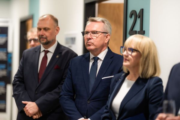 Otwarcie Uniwersyteckiego Centrum Wsparcia Badań Klinicznych Collegium Medicum UMK [fot. Collegium Medicum UMK] Kliknij, aby powiększyć zdjęcie