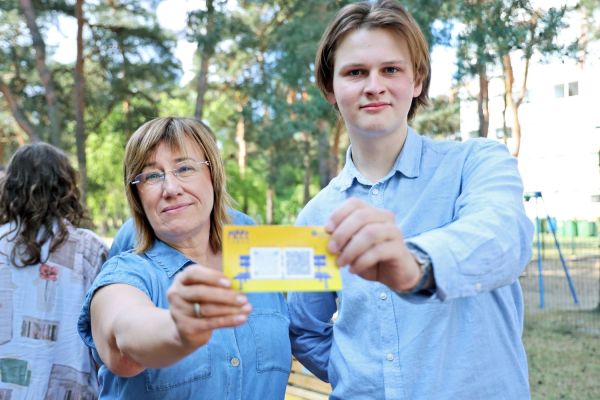 Meet Ławka - akcja studentów i UOWiRO przeciw uzależnieniom  (fot. Andrzej Romański) [fot. Andrzej Romański] Kliknij, aby powiększyć zdjęcie