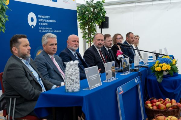 Uniwersyteckie Dni KPO w Collegium Medicum UMK [fot. Mariusz Kowalikowski] Kliknij, aby powiększyć zdjęcie
