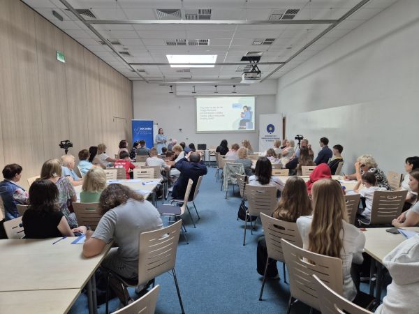 Mózg, AI i nowe technologie. Pomyślmy międzypokoleniowo Kliknij, aby powiększyć zdjęcie