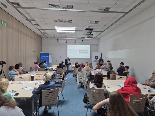 Mózg, AI i nowe technologie. Pomyślmy międzypokoleniowo Kliknij, aby powiększyć zdjęcie