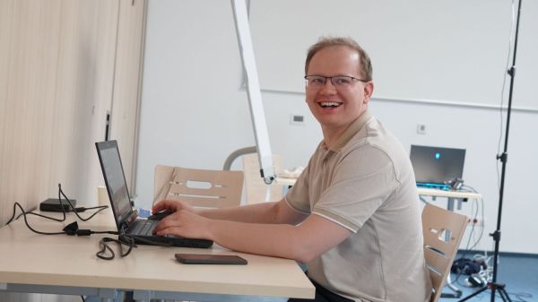 Mózg, AI i nowe technologie. Pomyślmy międzypokoleniowo Kliknij, aby powiększyć zdjęcie