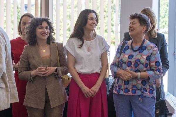 Uroczyste wręczenie Nagród Rektora dla osób zatrudnionych w toruńskiej części UMK [fot. Mikołaj Kuras] Kliknij, aby powiększyć zdjęcie