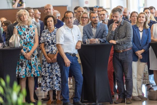 Uroczyste wręczenie Nagród Rektora dla osób zatrudnionych w toruńskiej części UMK [fot. Mikołaj Kuras] Kliknij, aby powiększyć zdjęcie