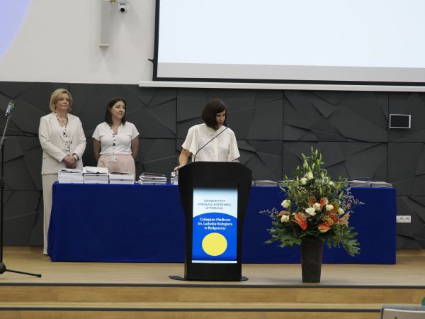 Wręczenie Nagrod Rektora w Collegium Medicum UMK [fot. Jacek Kargól] Kliknij, aby powiększyć zdjęcie