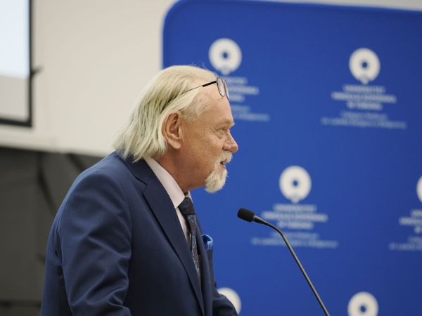 Wręczenie Nagrod Rektora w Collegium Medicum UMK [fot. Jacek Kargól] Kliknij, aby powiększyć zdjęcie