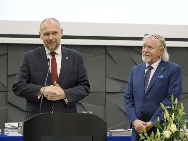 Wręczenie Nagrod Rektora w Collegium Medicum UMK [fot. Jacek Kargól] Kliknij, aby powiększyć zdjęcie
