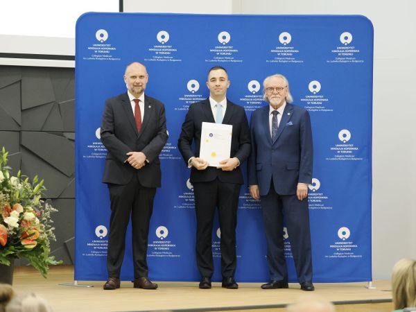Wręczenie Nagrod Rektora w Collegium Medicum UMK [fot. Jacek Kargól] Kliknij, aby powiększyć zdjęcie