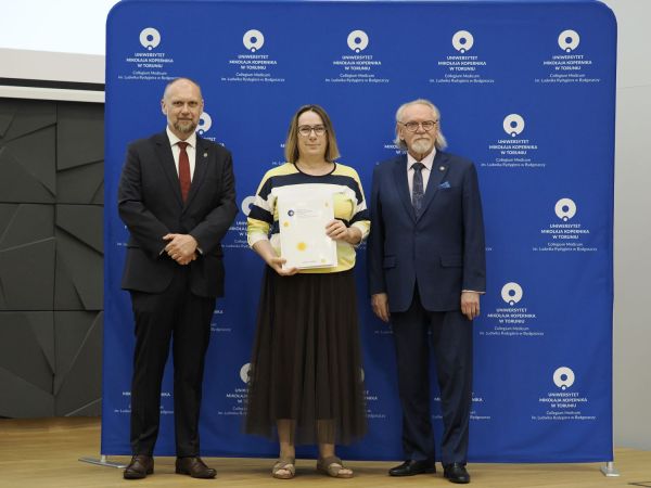 Wręczenie Nagrod Rektora w Collegium Medicum UMK [fot. Jacek Kargól] Kliknij, aby powiększyć zdjęcie