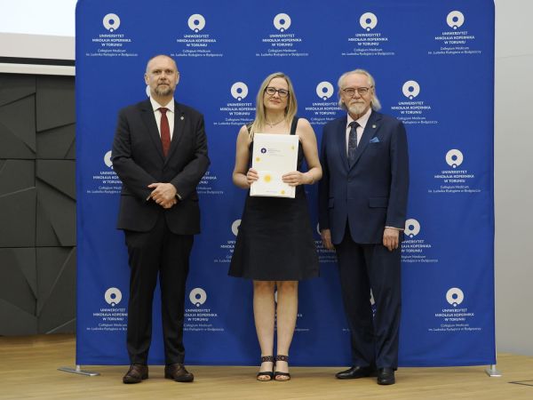 Wręczenie Nagrod Rektora w Collegium Medicum UMK [fot. Jacek Kargól] Kliknij, aby powiększyć zdjęcie