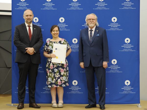 Wręczenie Nagrod Rektora w Collegium Medicum UMK [fot. Jacek Kargól] Kliknij, aby powiększyć zdjęcie