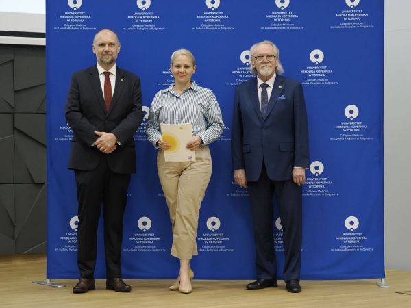 Wręczenie Nagrod Rektora w Collegium Medicum UMK [fot. Jacek Kargól] Kliknij, aby powiększyć zdjęcie