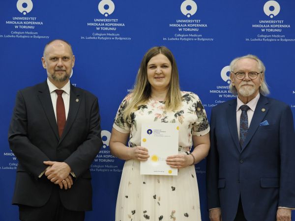 Wręczenie Nagrod Rektora w Collegium Medicum UMK [fot. Jacek Kargól] Kliknij, aby powiększyć zdjęcie