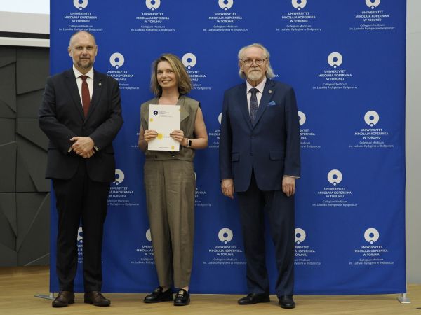 Wręczenie Nagrod Rektora w Collegium Medicum UMK [fot. Jacek Kargól] Kliknij, aby powiększyć zdjęcie