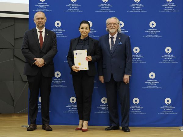 Wręczenie Nagrod Rektora w Collegium Medicum UMK [fot. Jacek Kargól] Kliknij, aby powiększyć zdjęcie