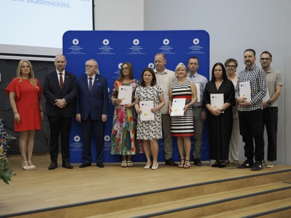 Wręczenie Nagrod Rektora w Collegium Medicum UMK [fot. Jacek Kargól] Kliknij, aby powiększyć zdjęcie