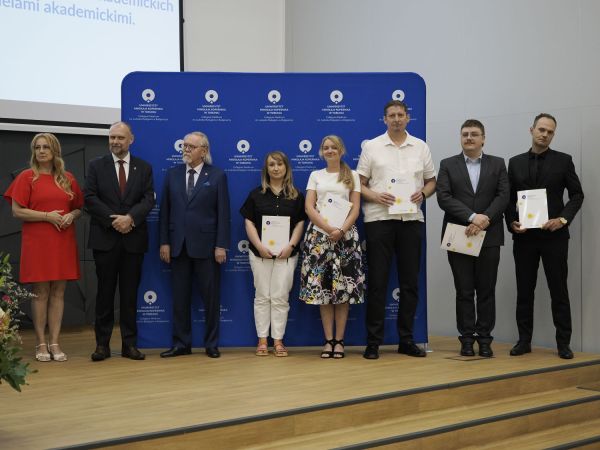 Wręczenie Nagrod Rektora w Collegium Medicum UMK [fot. Jacek Kargól] Kliknij, aby powiększyć zdjęcie