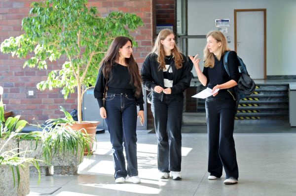 Tydzień Orientacyjny dla studentów i studentek z zagranicy (Wydział Chemii 23 września 2026 r.) [Andrzej Romański] Kliknij, aby powiększyć zdjęcie