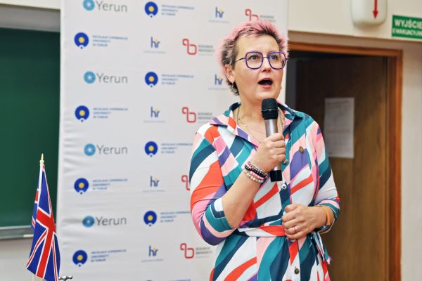 Tydzień Orientacyjny dla studentów i studentek z zagranicy (Wydział Chemii 23 września 2026 r.) [Andrzej Romański] Kliknij, aby powiększyć zdjęcie