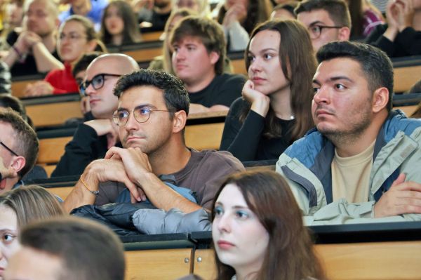 Tydzień Orientacyjny dla studentów i studentek z zagranicy (Wydział Chemii 23 września 2026 r.) [Andrzej Romański] Kliknij, aby powiększyć zdjęcie