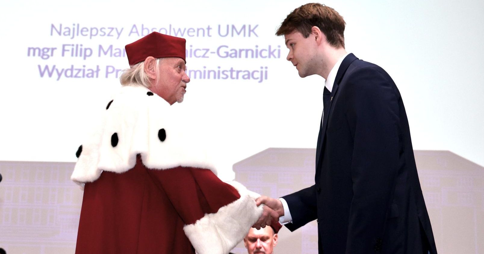 Retktor gratuluje najlepszemu absolwentowi