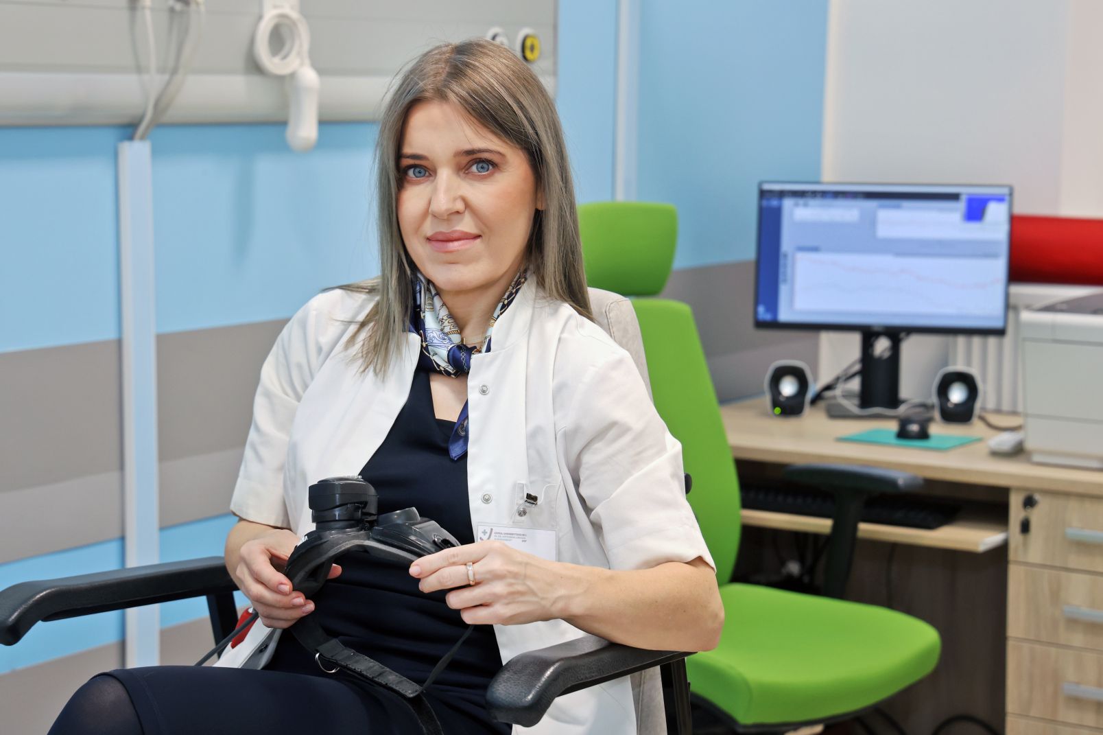 Portret dr hab. Magdaleny Nowaczewskiej, prof. UMK z Katedry Otolaryngologii i Onkologii Laryngologicznej Wydziału Lekarskiego Collegium Medicum UMK