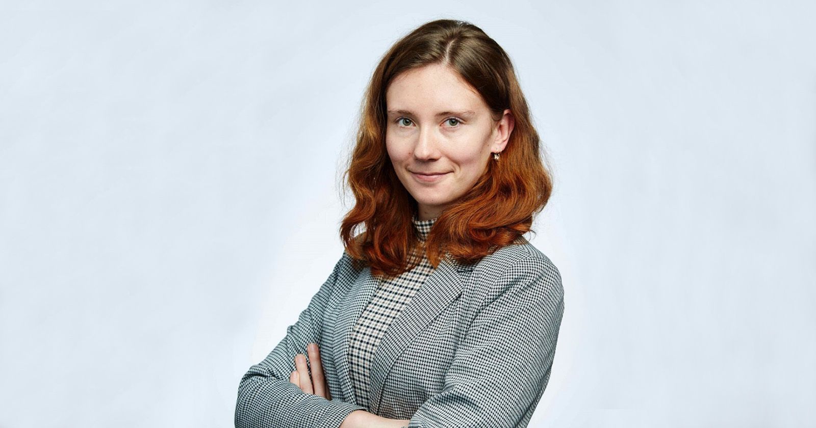 Dr inż. Ewelina Pijewska została laureatką programu stypendialnego START Zdjęcie portretowe kobiety w marynarce